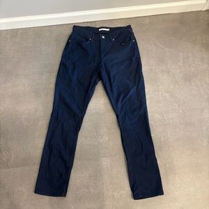 Levis Mid Rise Skinny Pants Navy Blue Size 30‎